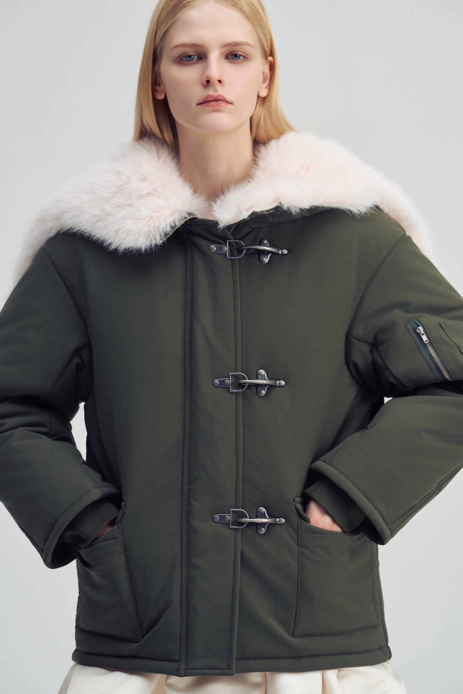 Koenig Coat – THE TOÉ