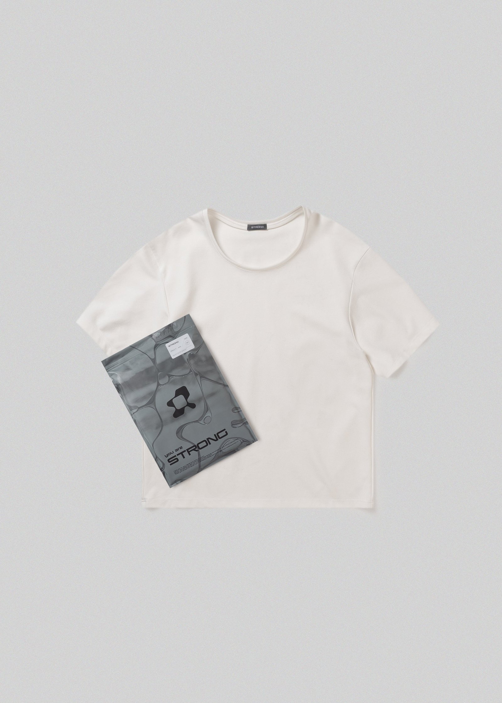 STRONG PACK TEE SHORT (WHITE)