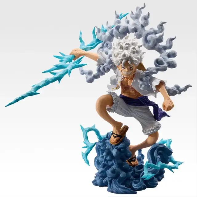 ギア5のルフィや全身輝くセンゴクなど、迫力満載のフィギュアがズラリ