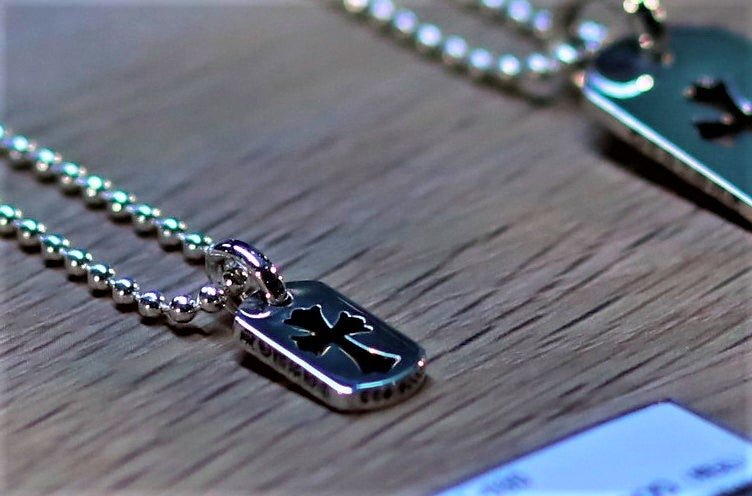 CHROME HEARTS (クロムハーツ) : ドッグタグ タイニー カットアウト