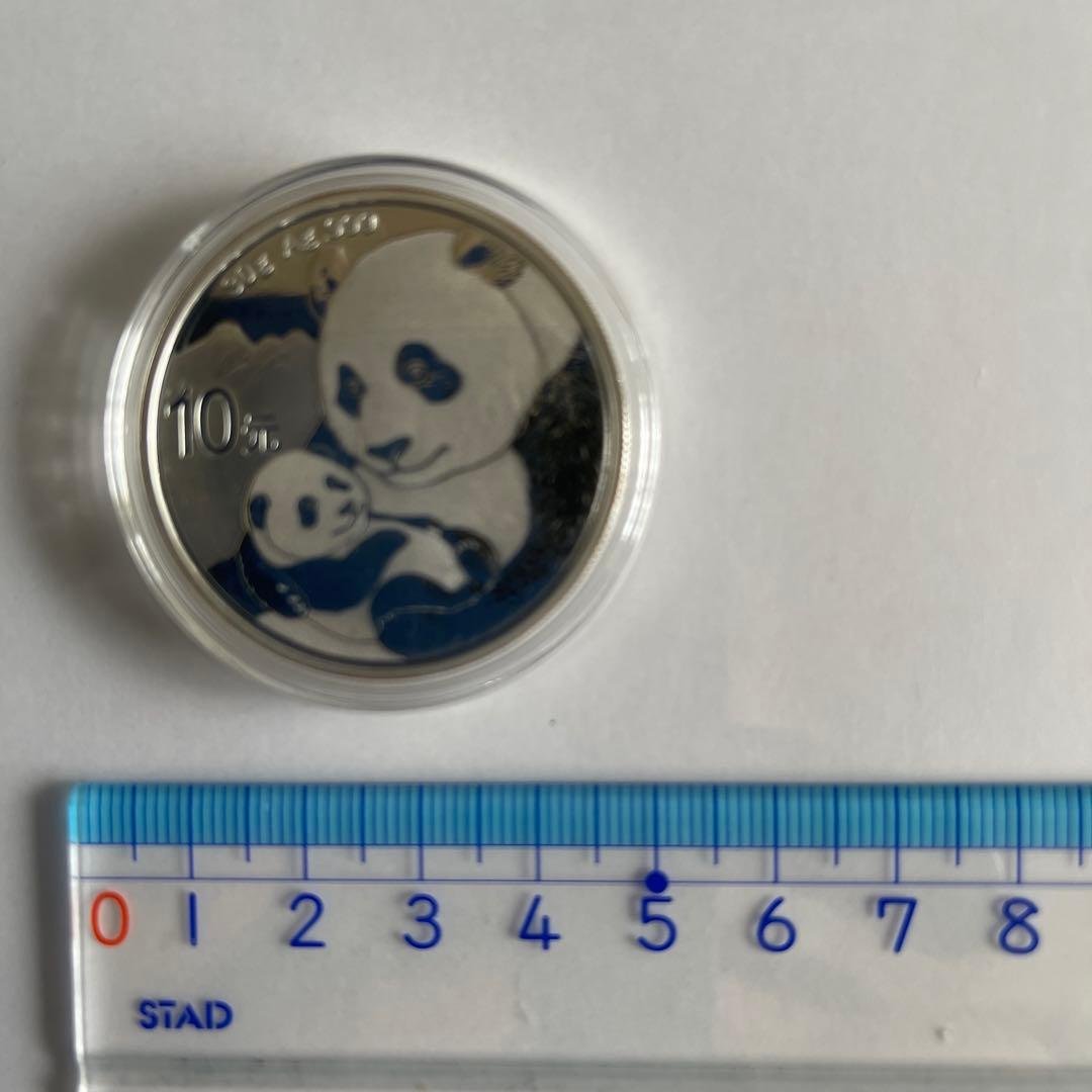 2個に変更しました。2019年 パンダ 銀貨 30g 純銀99.9％ 171145