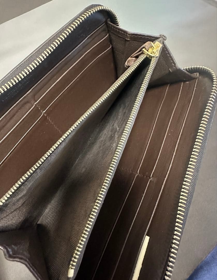 付属品付】ボッテガヴェネタ ラウンドファスナー/ラム/黒/ゴールド