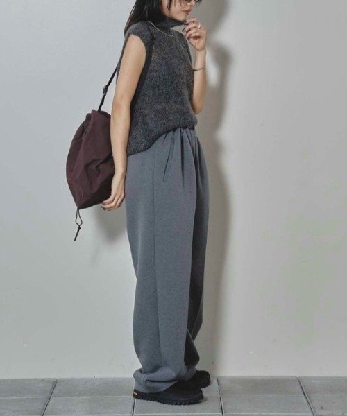 TODAYFUL（トゥデイフル）の「TODAYFUL Cushion Easy Trousers