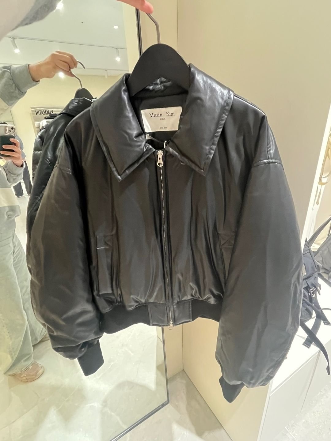 Matin Kim】FAUX LEATHER DOWN JUMPER aespaニンニン着用 (Matin Kim